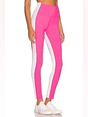 Beach Riot Colorblock Legging in Neon Pink & White